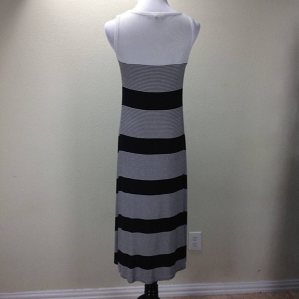 Cable & Gauge Black & White High Low Hemli… - Picture 3 of 7